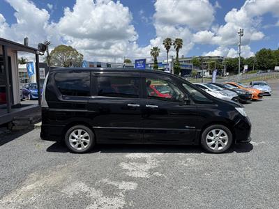 2013 Nissan Serena Hybrid