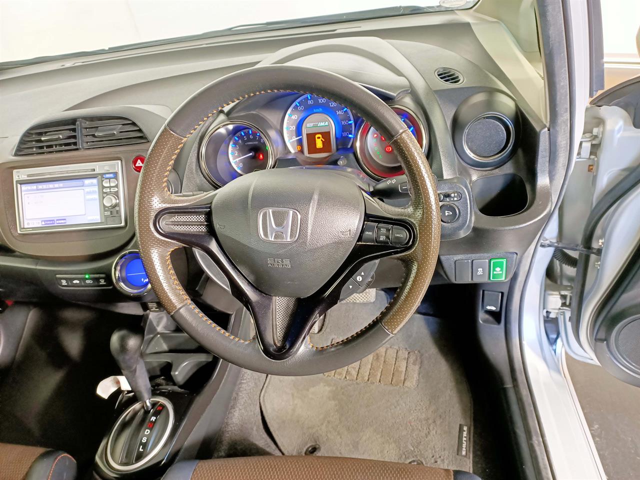 2012 Honda Fit Jazz Shuttle Hybrid