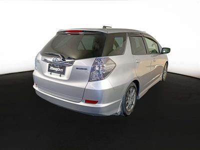 2012 Honda Fit Jazz Shuttle Hybrid