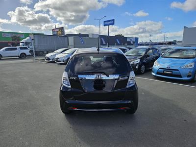 2013 Honda Fit Jazz Hybrid