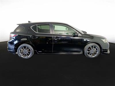 2013 Lexus CT200h Hybrid