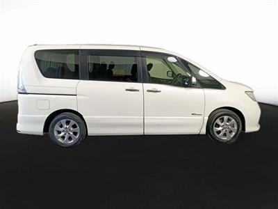 2013 Nissan Serena Hybrid