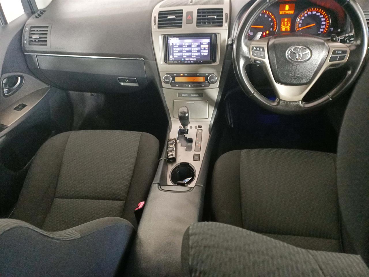 2012 Toyota Avensis 