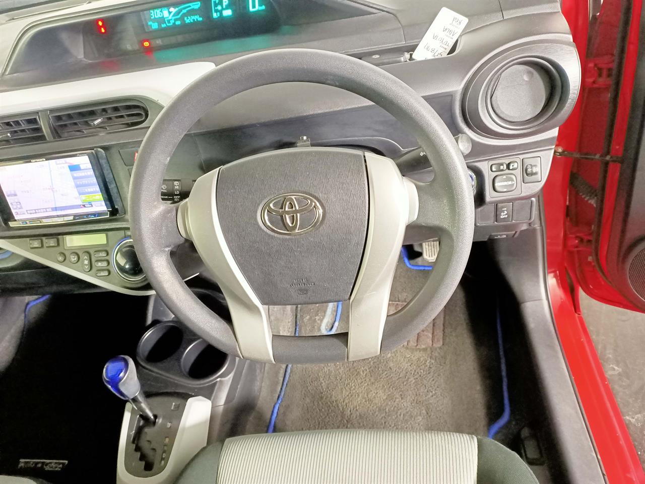 2013 Toyota Aqua Hybrid