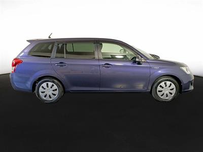 2013 Toyota Corolla Fielder Hybrid