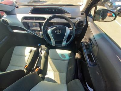 2014 Toyota Aqua Hybrid