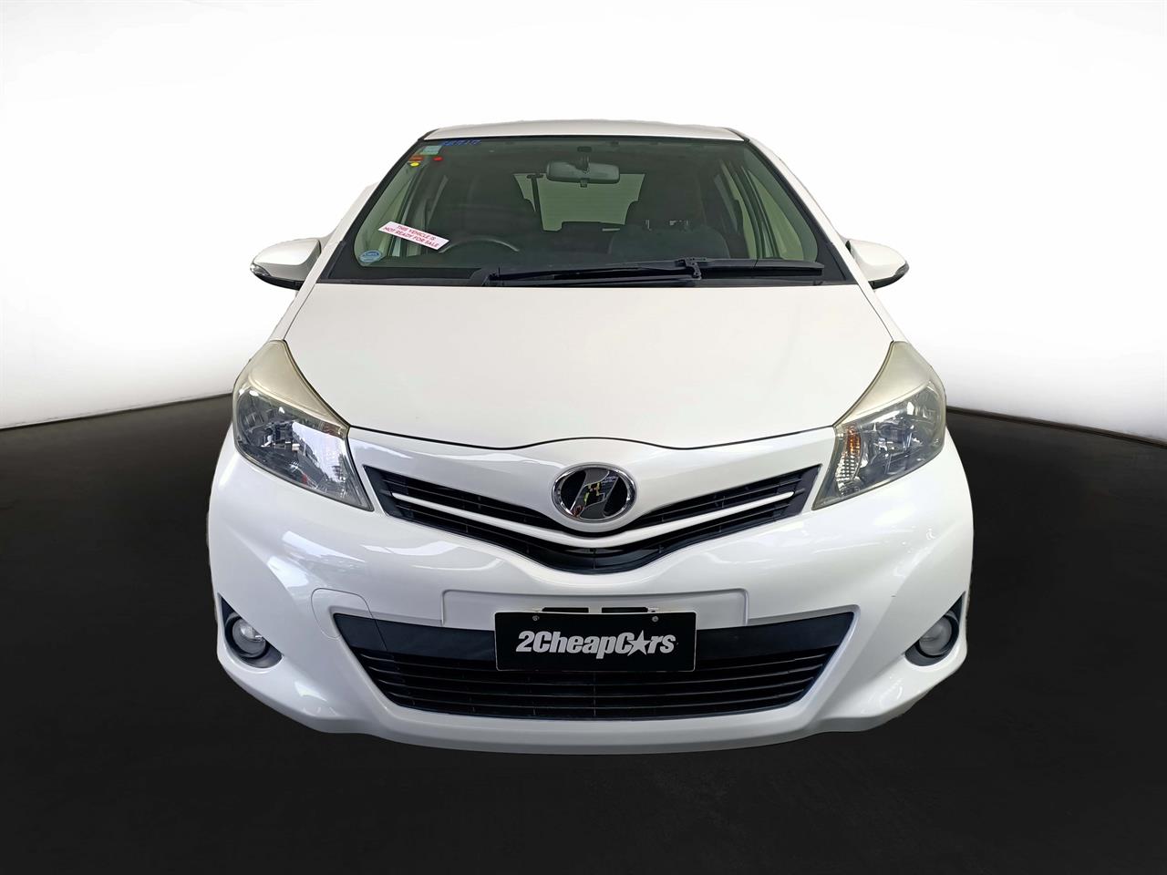 2013 Toyota Vitz 