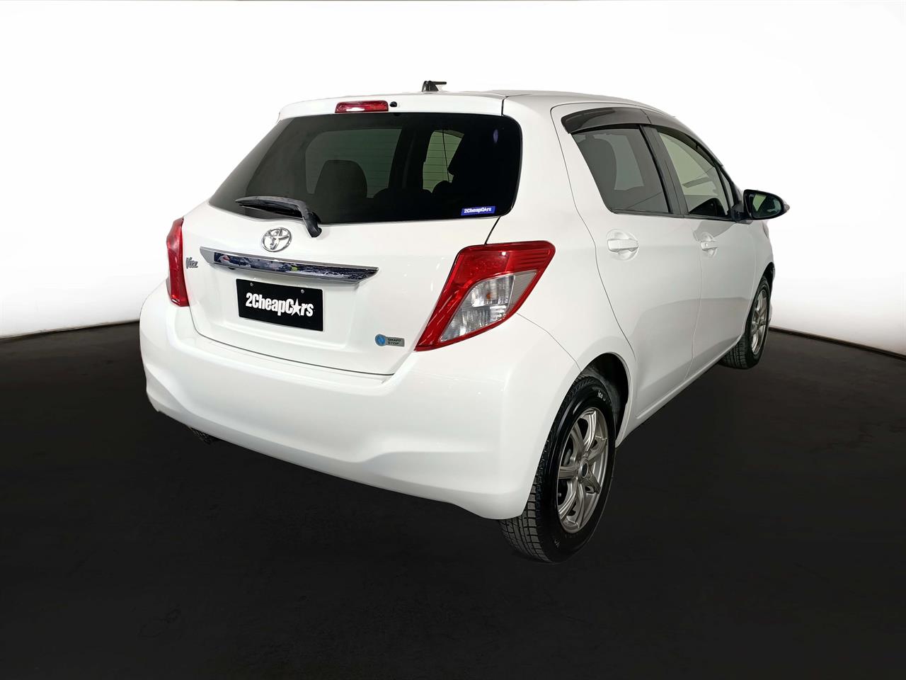 2013 Toyota Vitz 