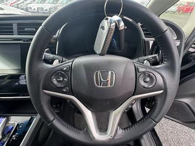 2015 Honda Fit Shuttle Hybrid Facelift