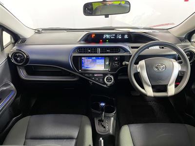 2015 Toyota Aqua Hybrid