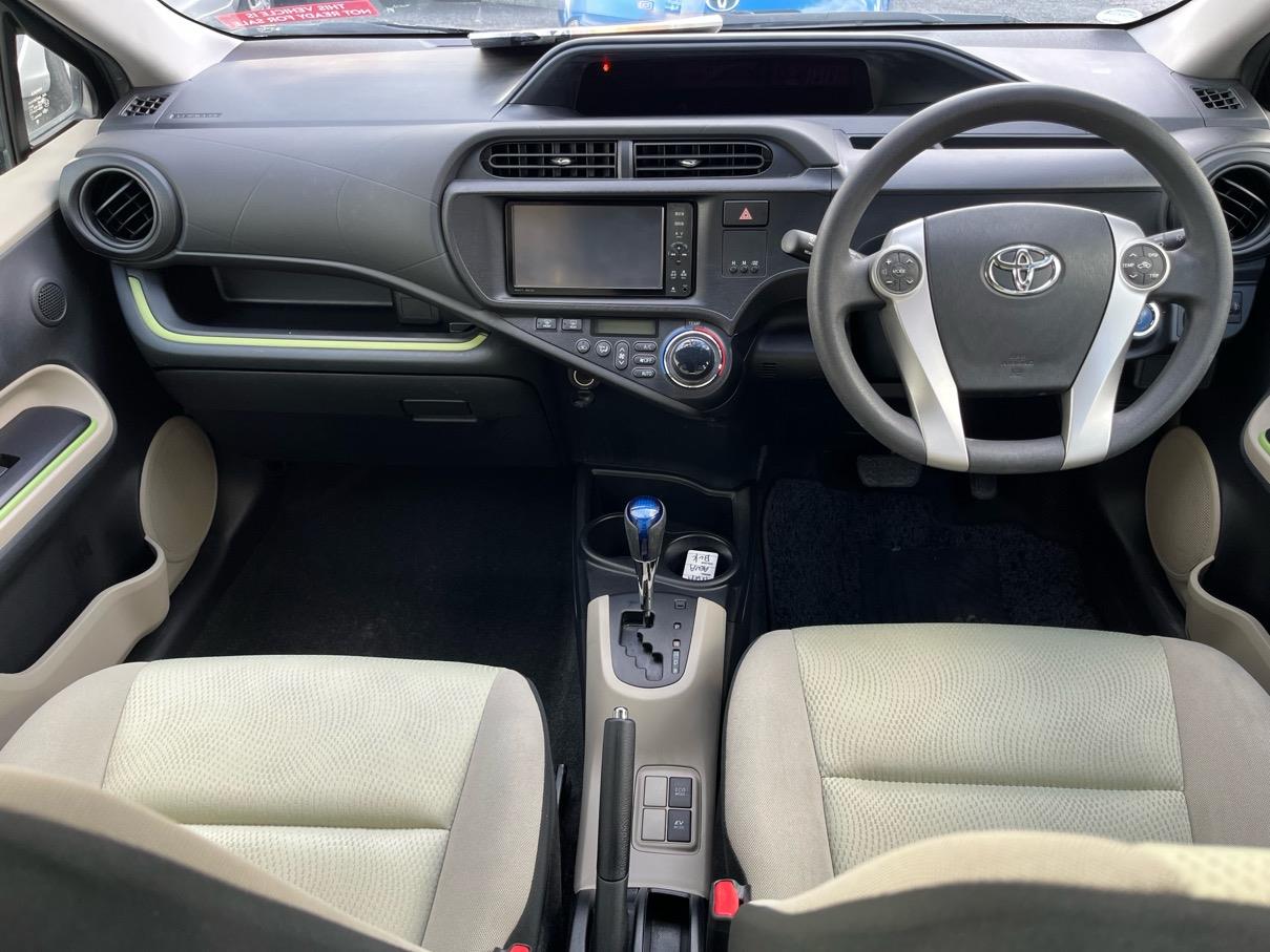 2014 Toyota Aqua Hybrid