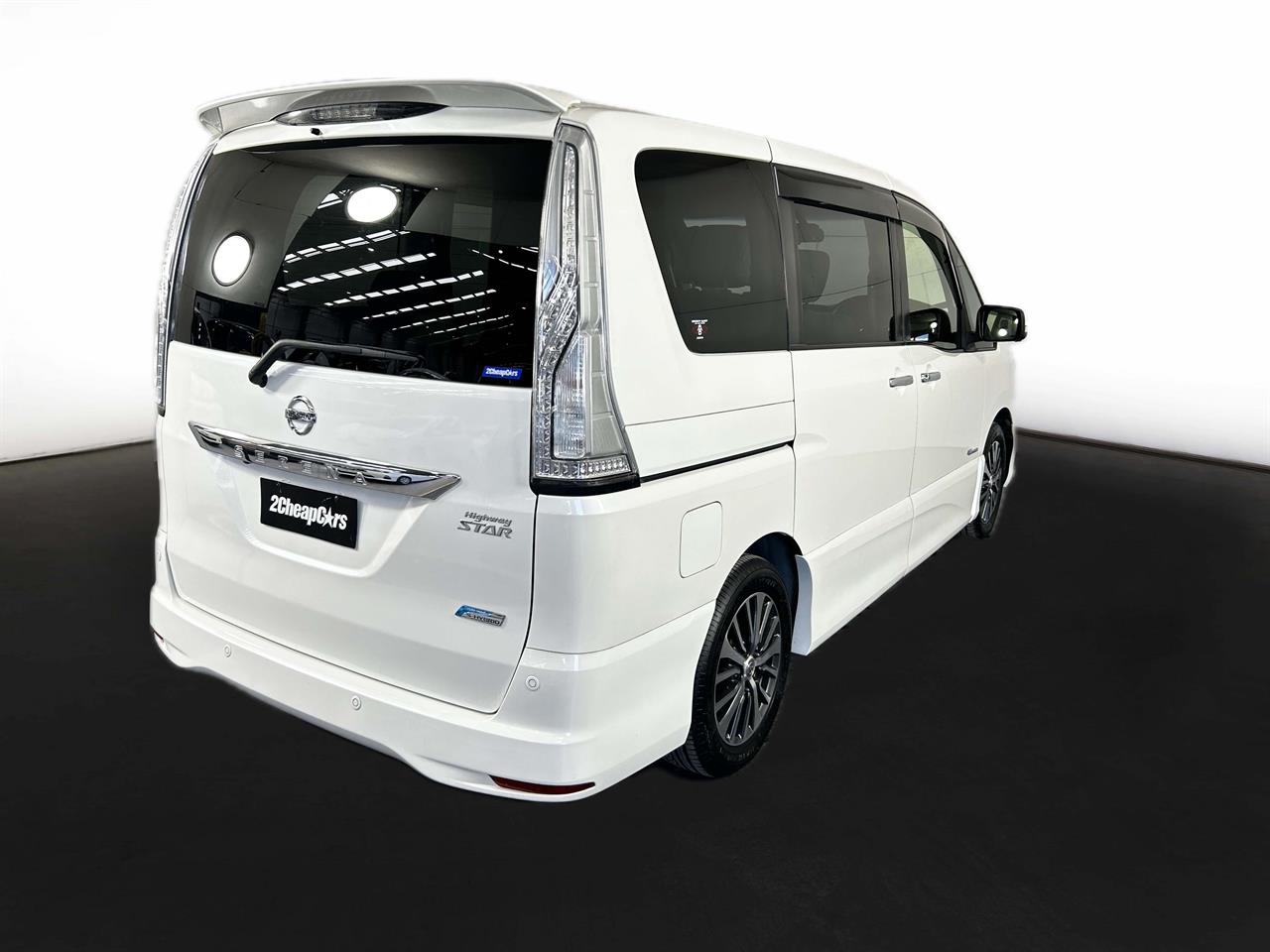 2014 Nissan Serena Hybrid