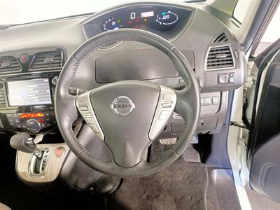 2014 Nissan Serena Hybrid