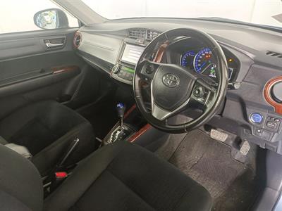 2014 Toyota Corolla Fielder Hybrid