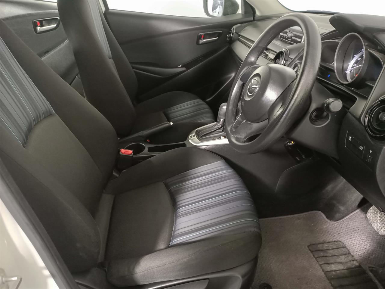 2015 Mazda Demio 2 New Shape Skyactive