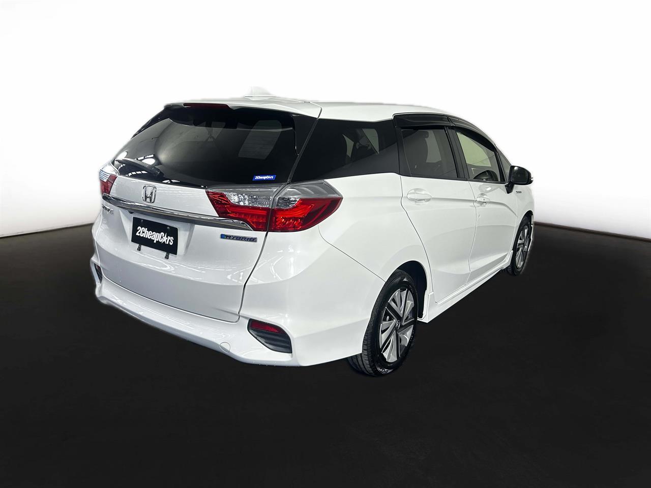 2015 Honda Fit Shuttle Hybrid Facelift