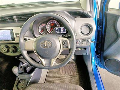 2015 Toyota Vitz 