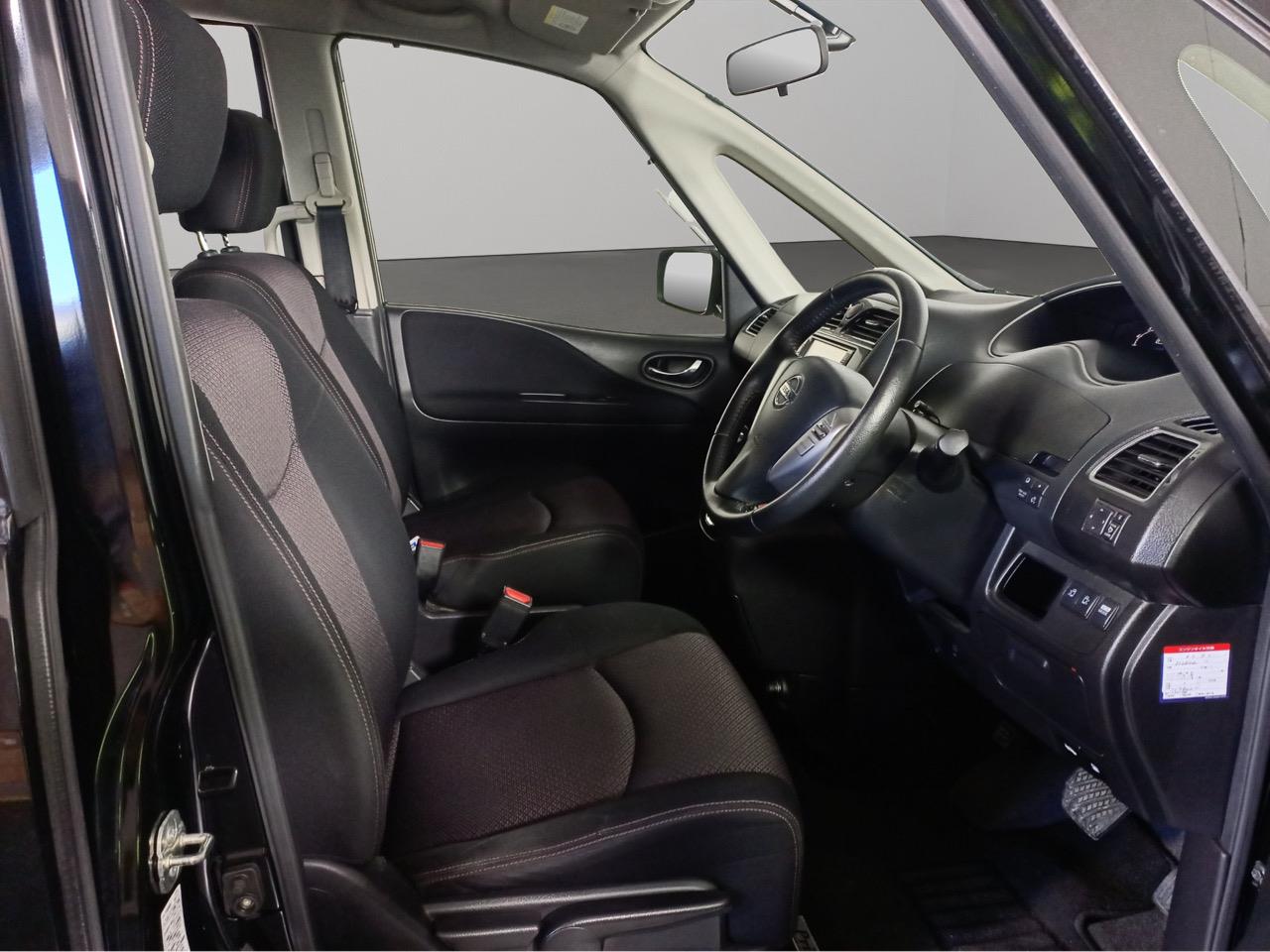 2012 Nissan Serena HGHWAY STAR HYBRID