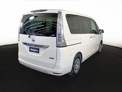 2014 Nissan Serena Hybrid