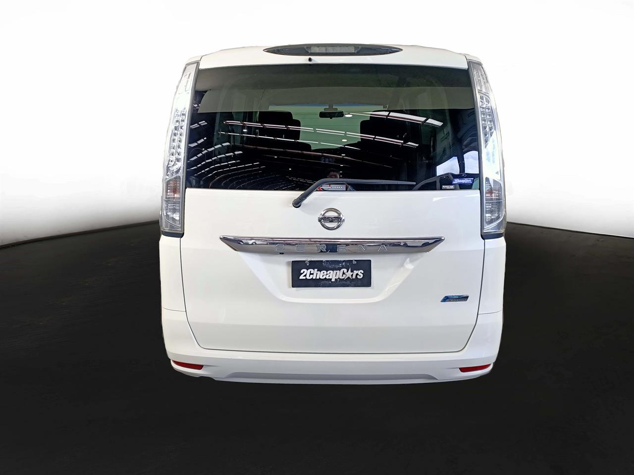 2014 Nissan Serena Hybrid