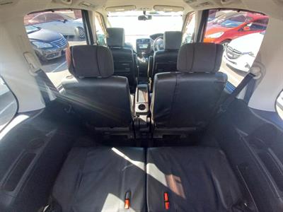 2012 Nissan Serena 