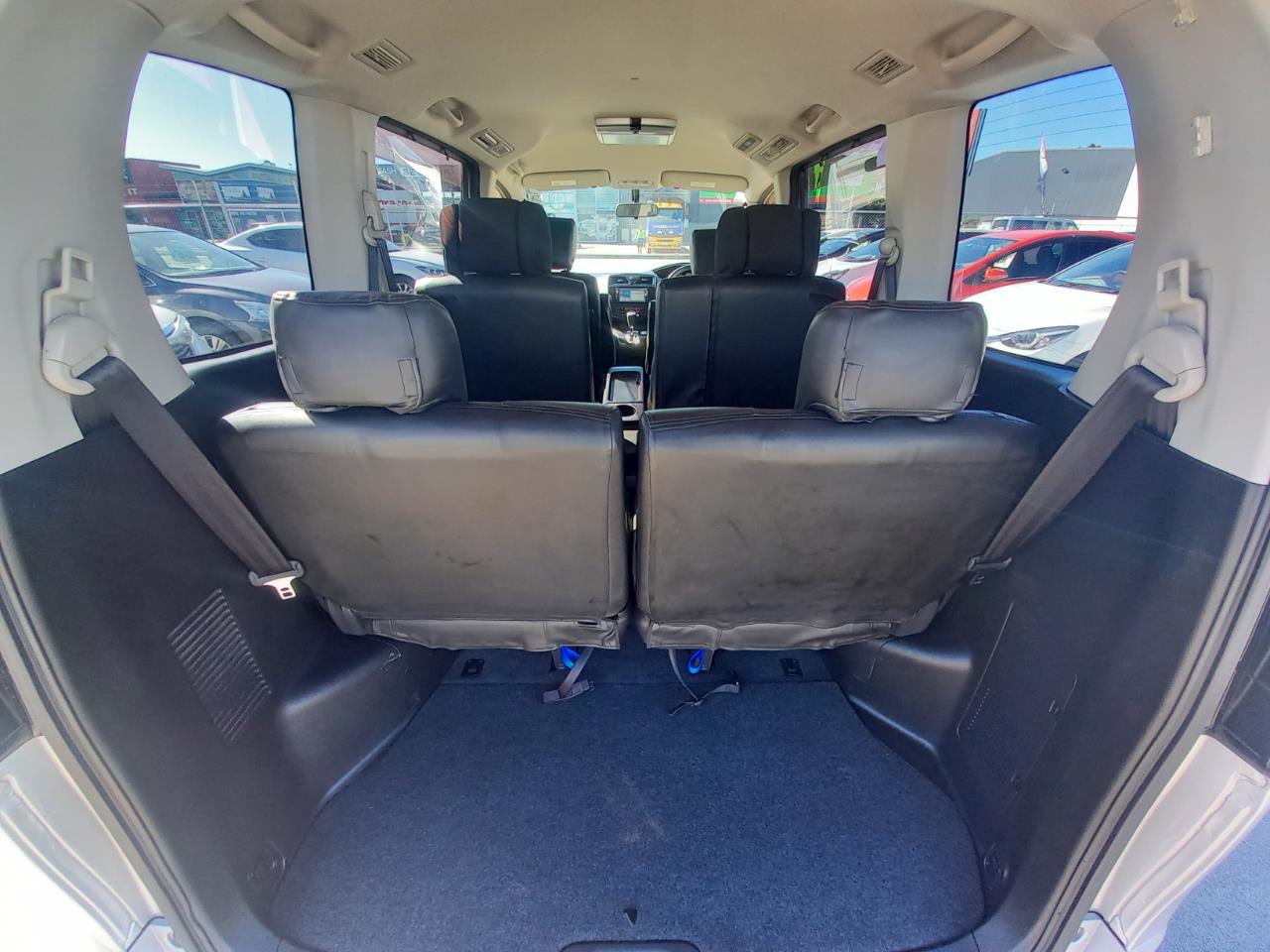 2012 Nissan Serena 