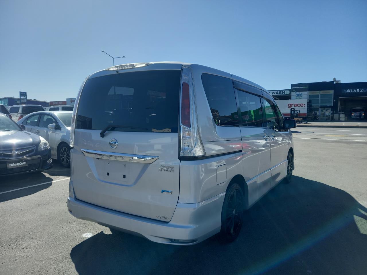 2012 Nissan Serena 