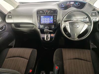 2015 Nissan Serena Hybrid