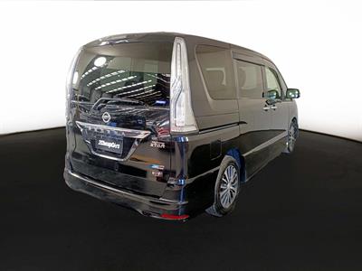 2015 Nissan Serena Hybrid