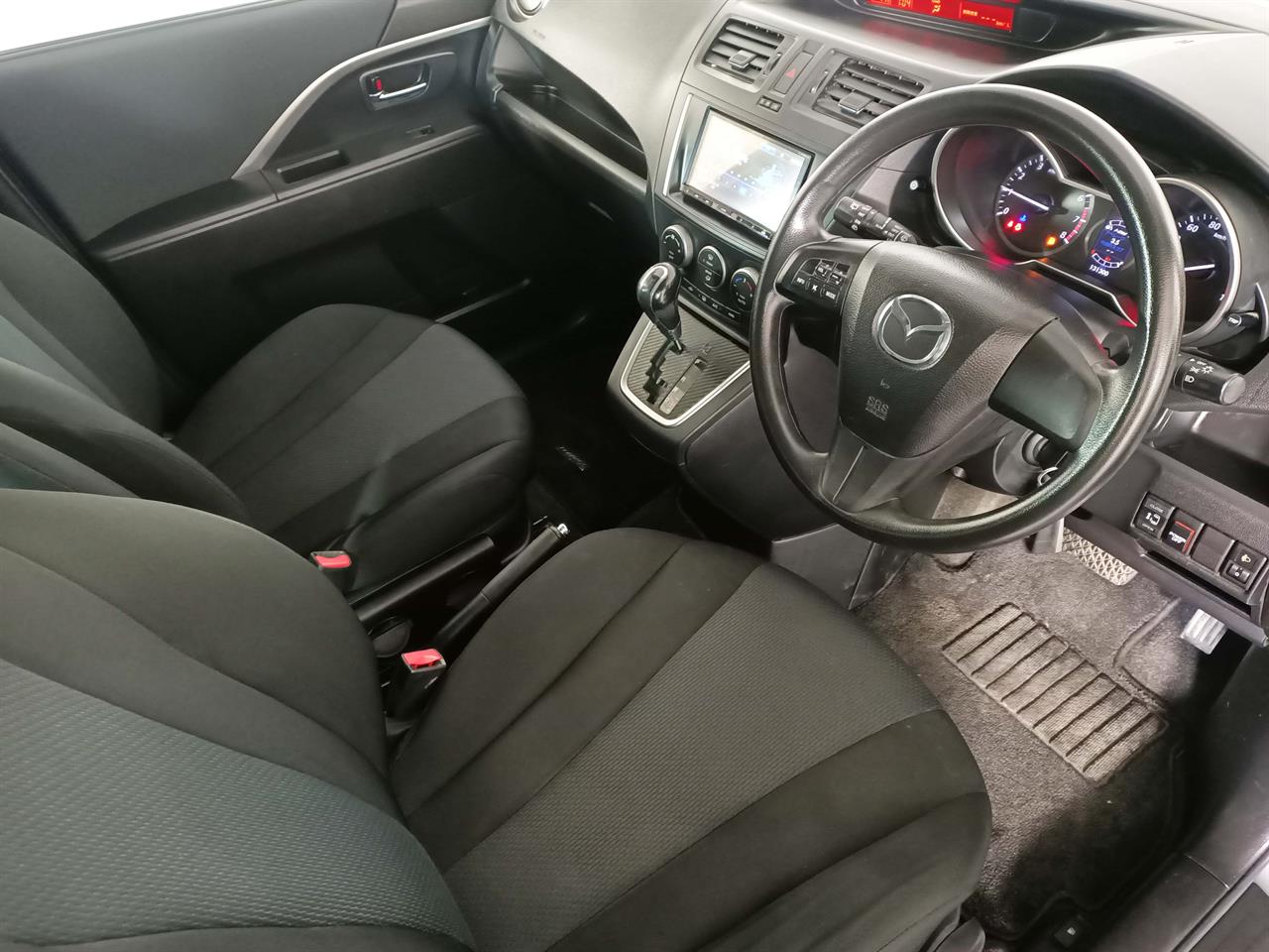 2013 Mazda Premacy 