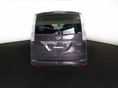 2013 Nissan Serena Hybrid