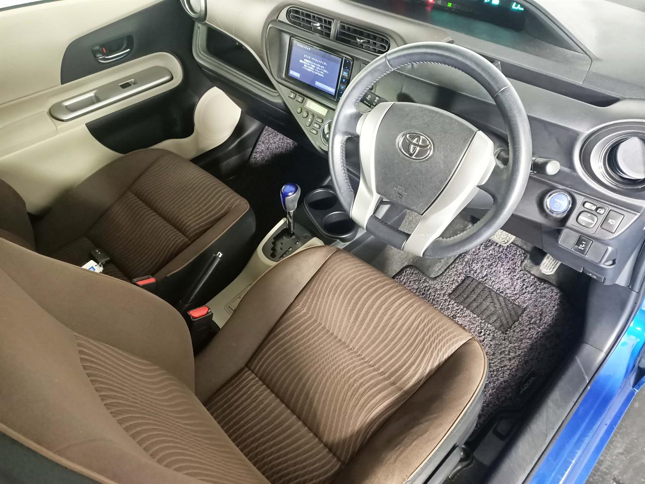 2012 Toyota Aqua Hybrid