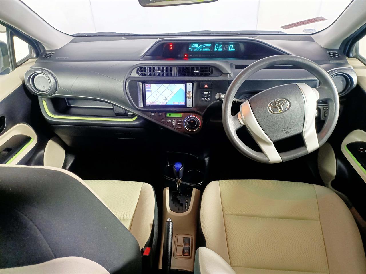 2012 Toyota Aqua Hybrid