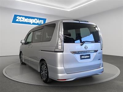 2015 Nissan Serena Hybrid