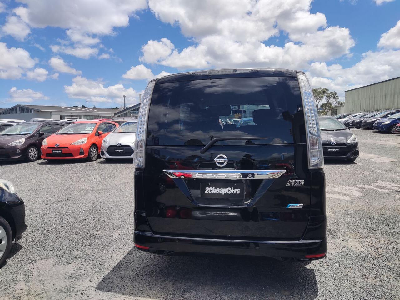 2013 Nissan Serena Hybrid