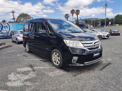 2013 Nissan Serena Hybrid