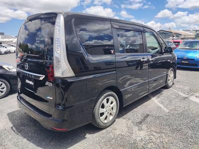 2013 Nissan Serena Hybrid