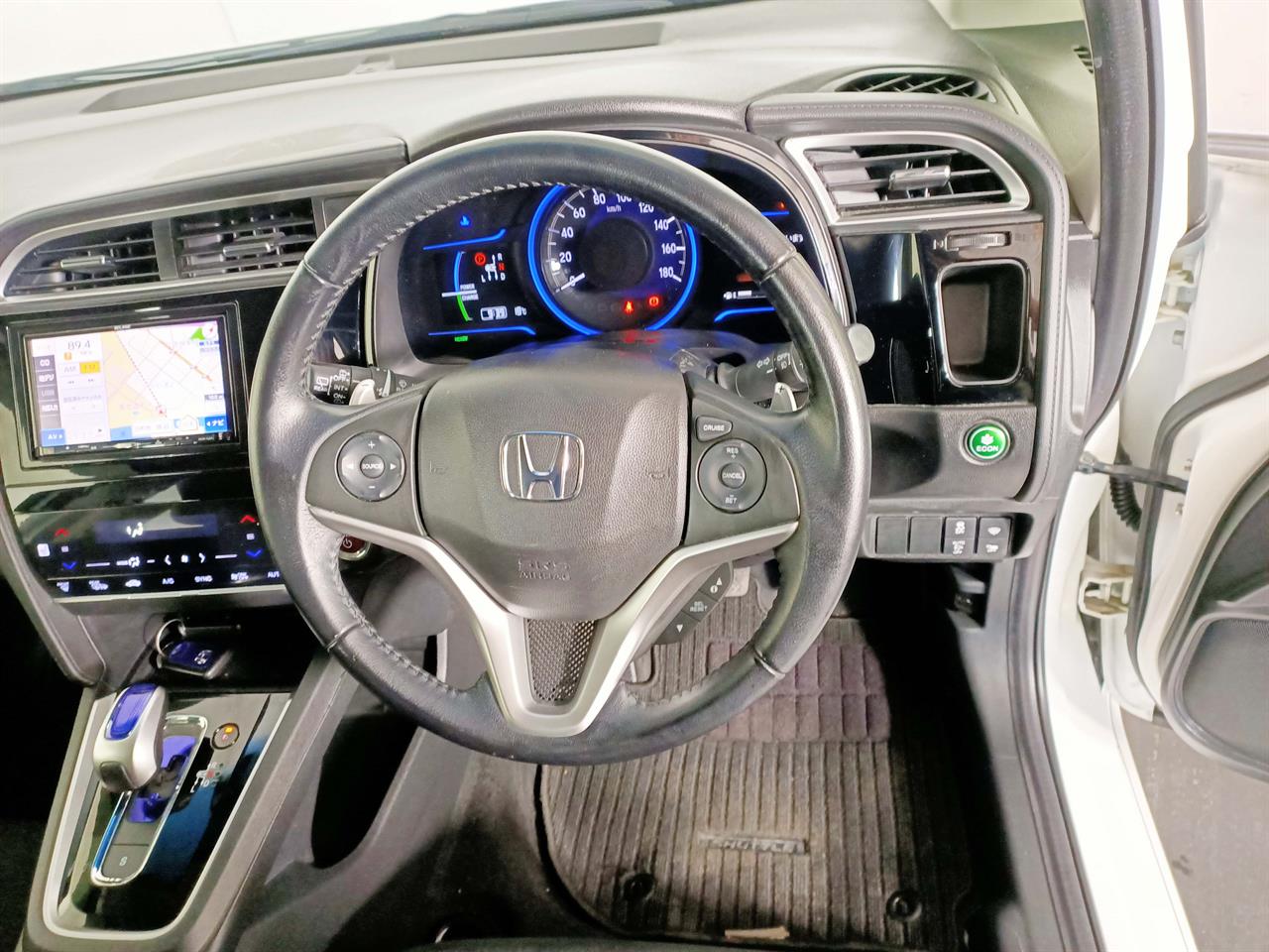 2015 Honda Fit Shuttle Hybrid Facelift