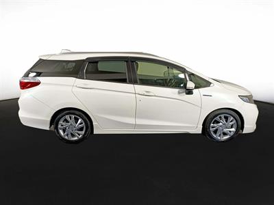 2015 Honda Fit Shuttle Hybrid Facelift