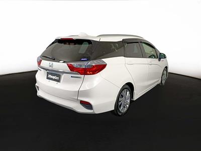 2015 Honda Fit Shuttle Hybrid Facelift