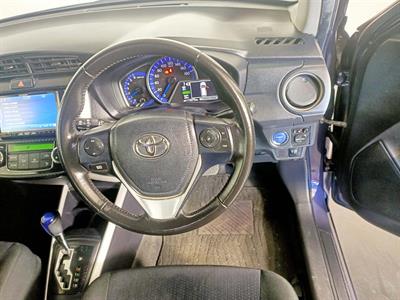 2013 Toyota Corolla Fielder Hybrid