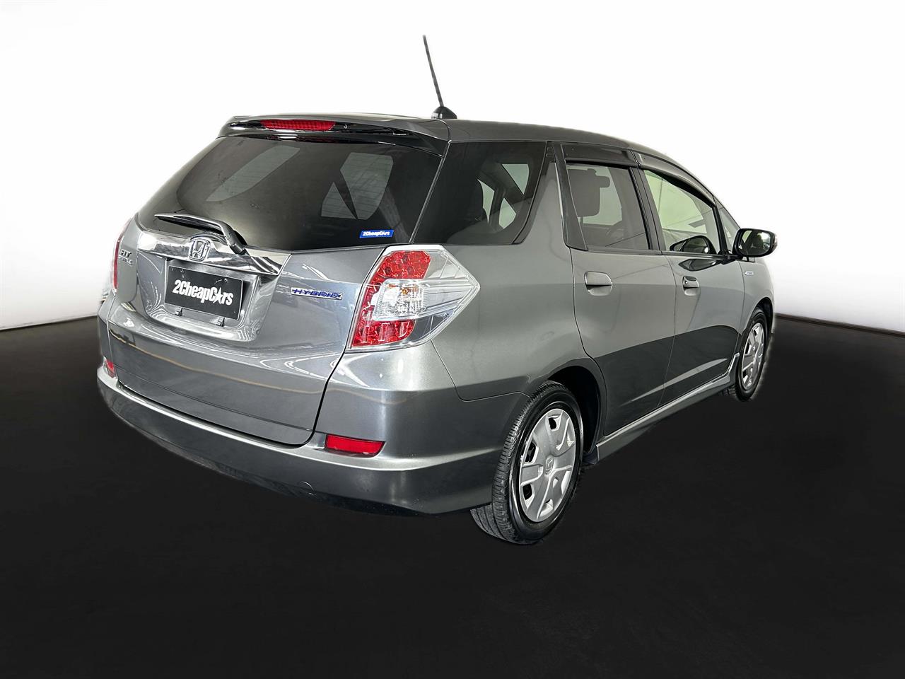 2013 Honda Fit Jazz Shuttle Hybrid