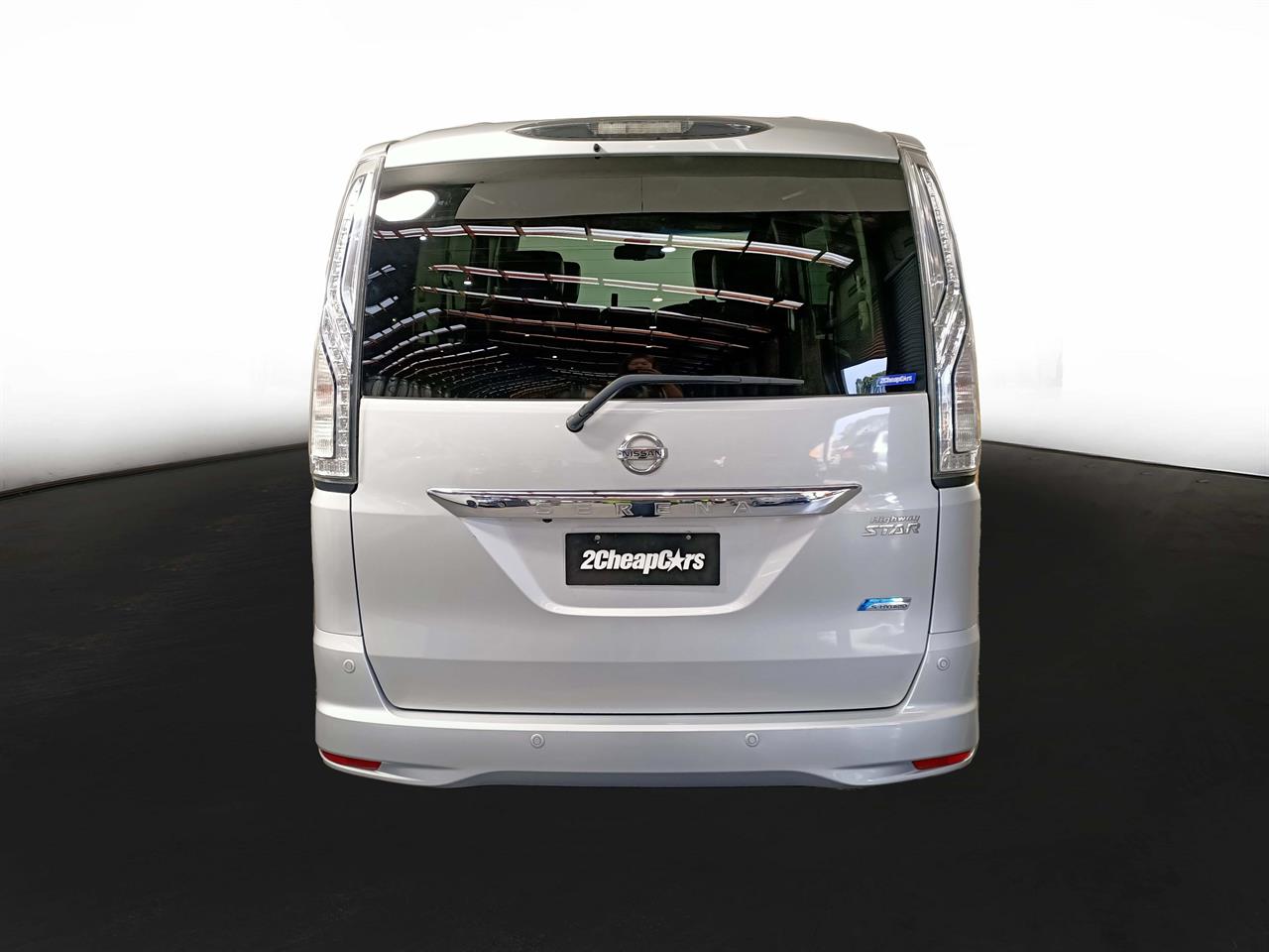 2014 Nissan Serena Hybrid