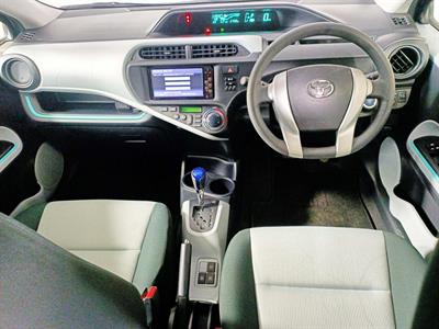 2012 Toyota Aqua Hybrid