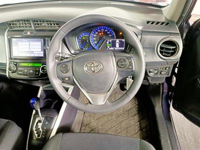 2013 Toyota Corolla Fielder 1.5 Hybrid