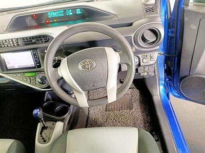 2013 Toyota Aqua Hybrid