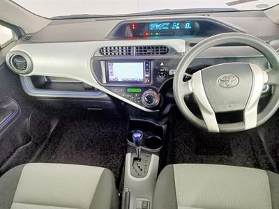 2013 Toyota Aqua Hybrid