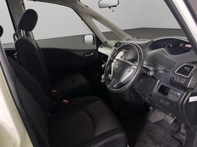 2013 Nissan Serena HIGHWAY STAR S HYBRID