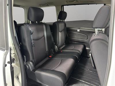 2013 Nissan Serena HIGHWAY STAR S HYBRID