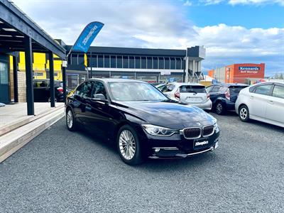 2013 BMW 320D Luxury